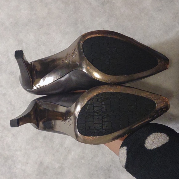 Diane Von Furstenberg | Metallic Pointed Toes Leather Pumps - Picture 3 of 4